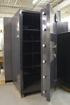 Used Chubb Bankers Treasury 6428 TRTL30X6 Equivalent High Security Safe Used Chubb Bankers Treasury 6428 TRTL30X6 Equivalent High Security Safe
