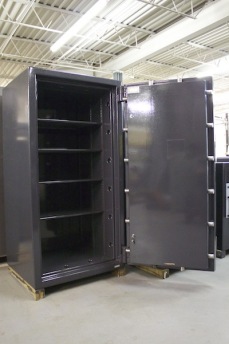 Used Chubb Bankers Treasury 6428 TRTL30X6 Equivalent High Security Safe Used Chubb Bankers Treasury 6428 TRTL30X6 Equivalent High Security Safe