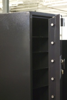 Used Chubb Bankers Treasury 6428 TRTL30X6 Equivalent High Security Safe Used Chubb Bankers Treasury 6428 TRTL30X6 Equivalent High Security Safe