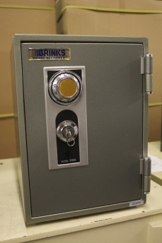 Small Fire Safe Used Brinks 1 Hour Protection Lackasafe