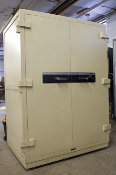 Pre Owned Diebold 4 Hour Double Door Fire Safe Lackasafe