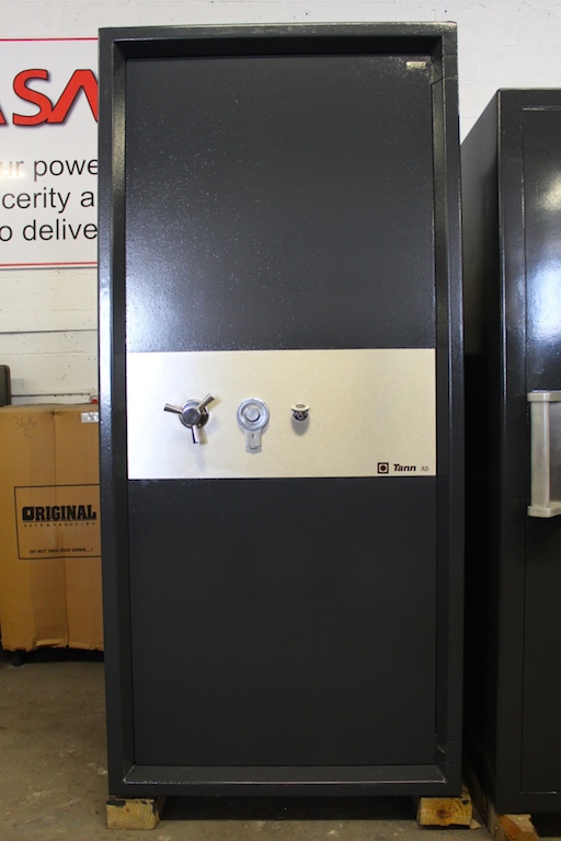 Used John Tann 7026 TRTL30X6 Torch and Tool Resistant Safe Massive