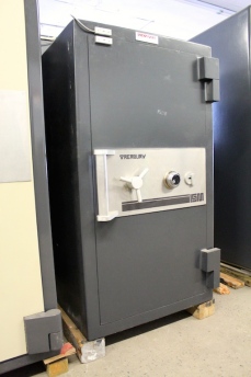 Used ISM Treasury 4722 TRTL30X6 High Security Safe