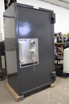 Used ISM 6333 Cash Vault TL30 High Security Safe