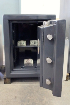 Pre Owned Chatwood Milner 2215 TRTL30X6 Equivalent High Security Safe