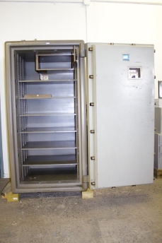 Used Chubb TDR Bankers Quality 6428 TRTL30X6 Equivalent High Security Safe