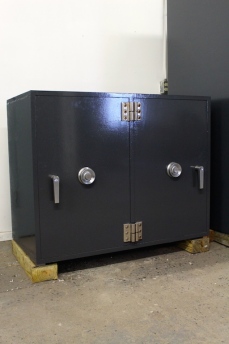 Used Diebold Double Door TL30 Equivalent High Security Steel Plate Safe