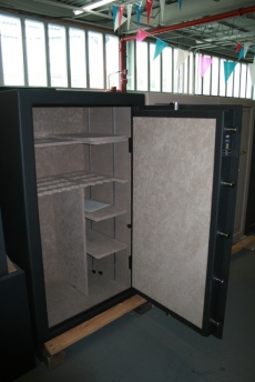 Summit Rainier SR35 Gun Safe Wide Body Showroom Model