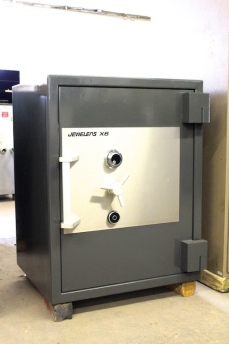 Used 3526 JewelersX6 TL30X6 High Security Safe