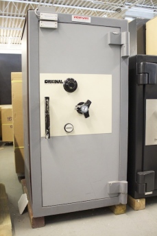 Used Original Platinum Vault 4520 TL30X6 High Security Safe