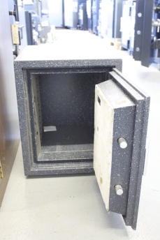 Used Amsec 2 Hour Fire Safe 1511