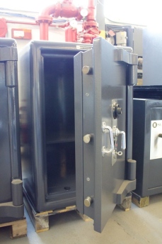Used Chatwood Milner 3420 High Security Safe
