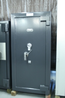 Used Cox Atlantic 5020 TRTL15X6 Equivalent High Security Safe