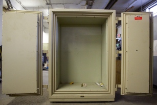 Pre Owned Diebold 4 Hour Double Door Fire Safe