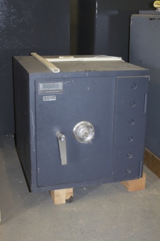 Used Small Diebold TL15 High Security Safe