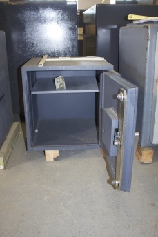 Used Small Diebold TL15 High Security Safe