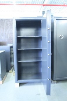 Used Media Vault 5928 B Rated Steel Plate Safe