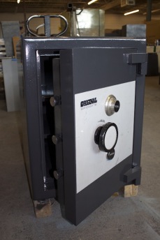 Used Original Titan TL30 2618 High Security Safe