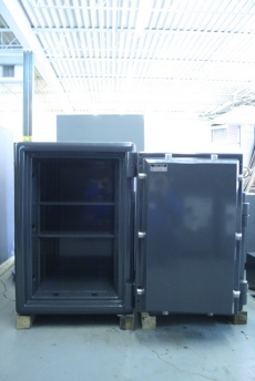 Used Chubb TDR 3420 TRTL30X6 Equivalent High Security Safe